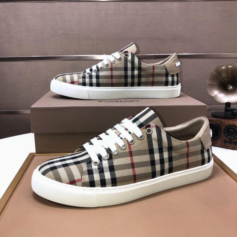 Burberry Low Shoes